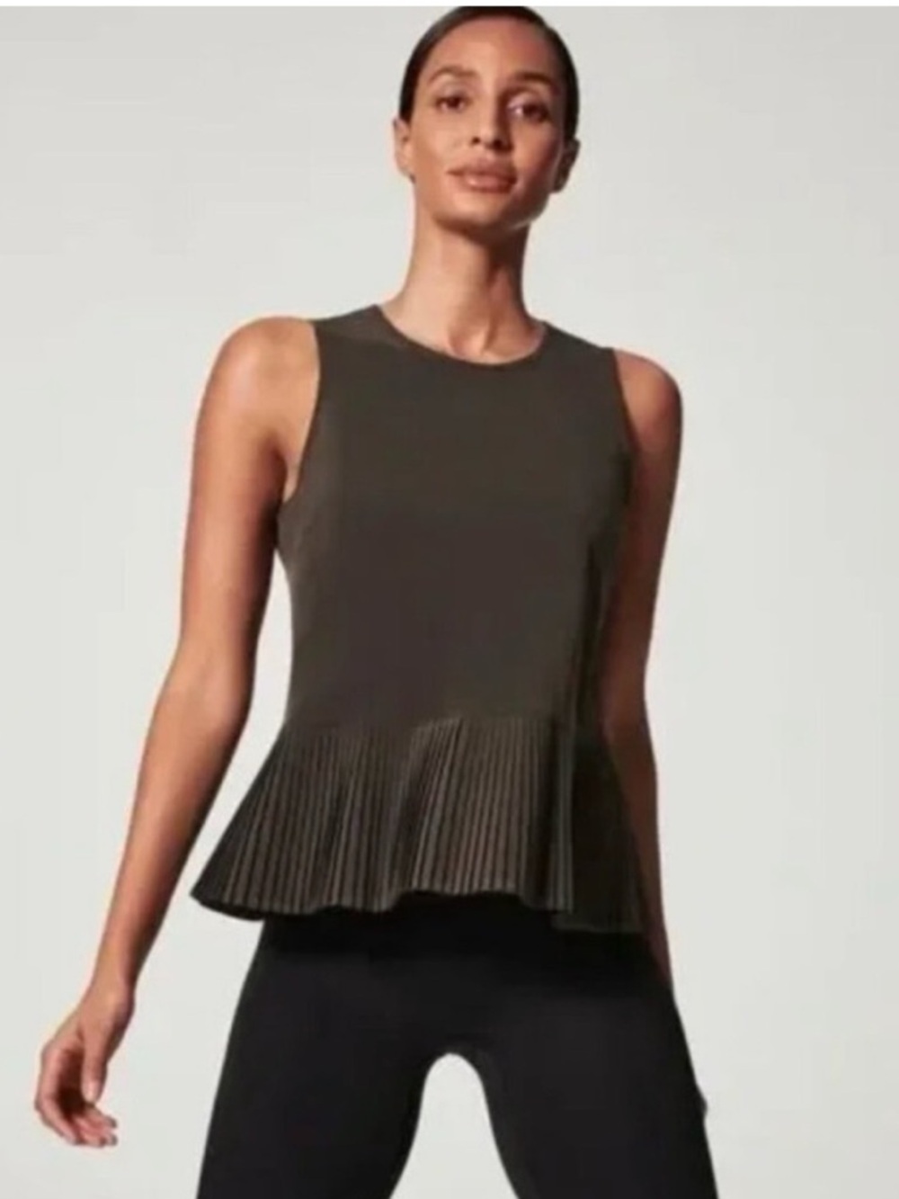 SPANX Yes, Pleats! Tank Top Pleated Hem Sleeveless Tank - Dark Gray Size Medium‎